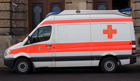 古浪救护车婴儿转运多少钱 新生儿救护车转运费用